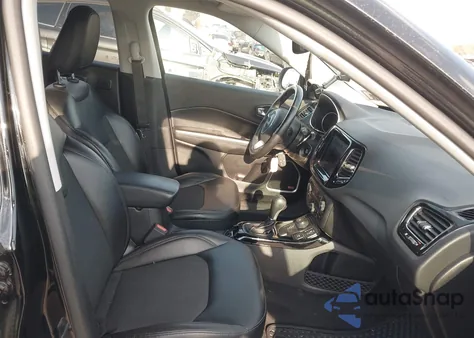 2019 Jeep Compass Altitude 4X4 z USA, uszkodzony, nr VIN 3C4NJDBB8KT623171